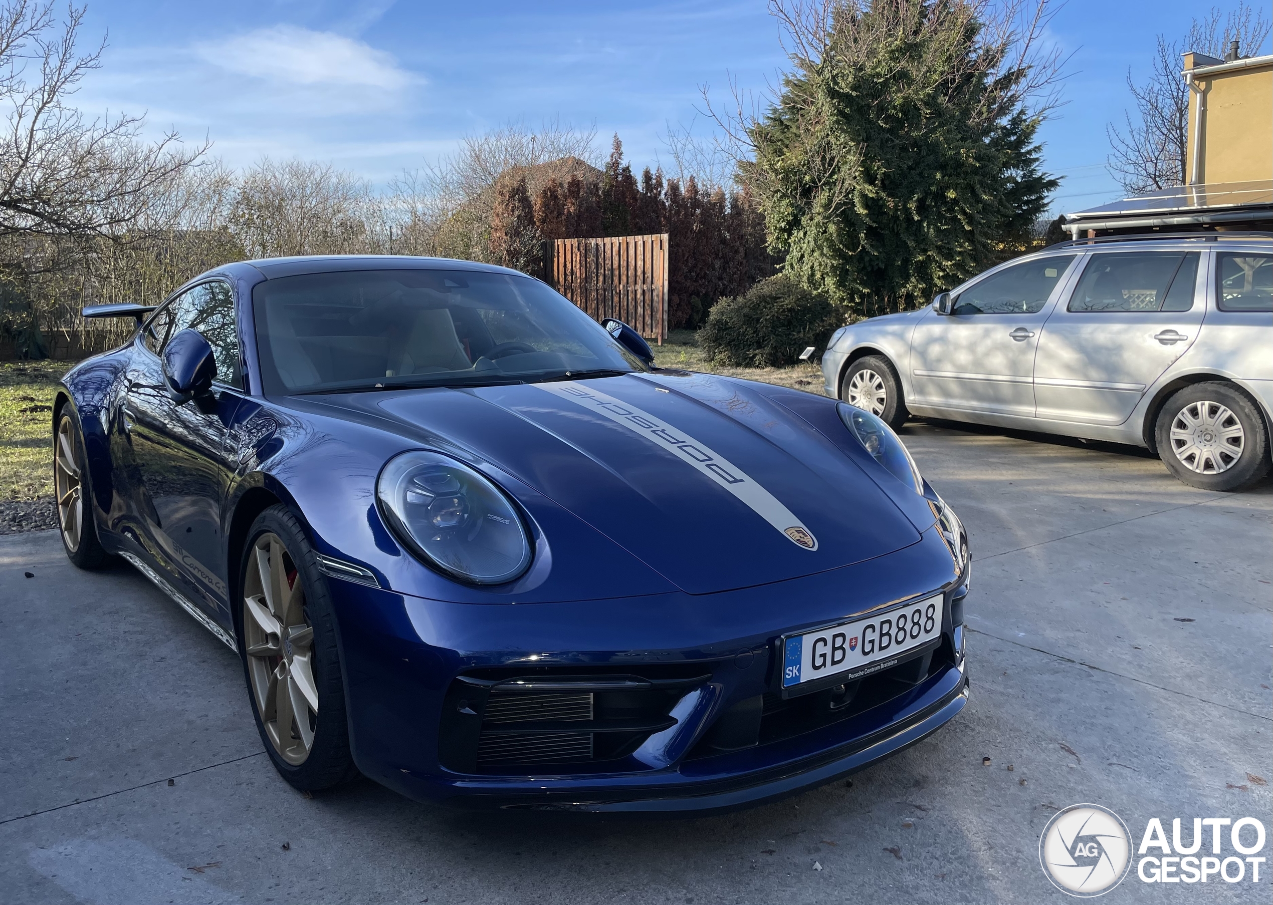 Porsche 992 Carrera 4S