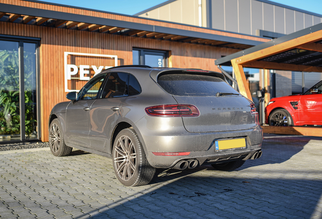 Porsche 95B Macan Turbo