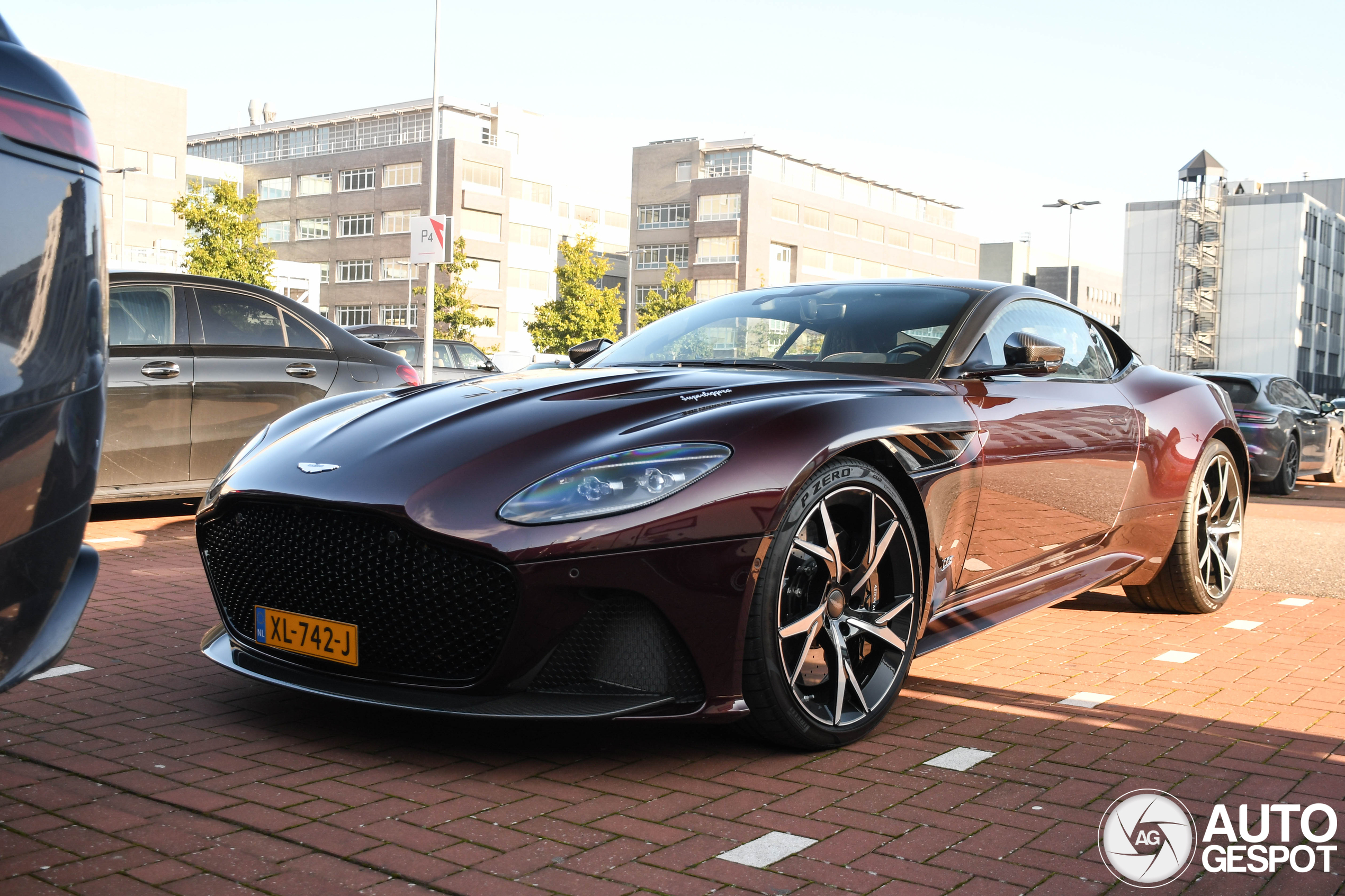 Aston Martin DBS Superleggera