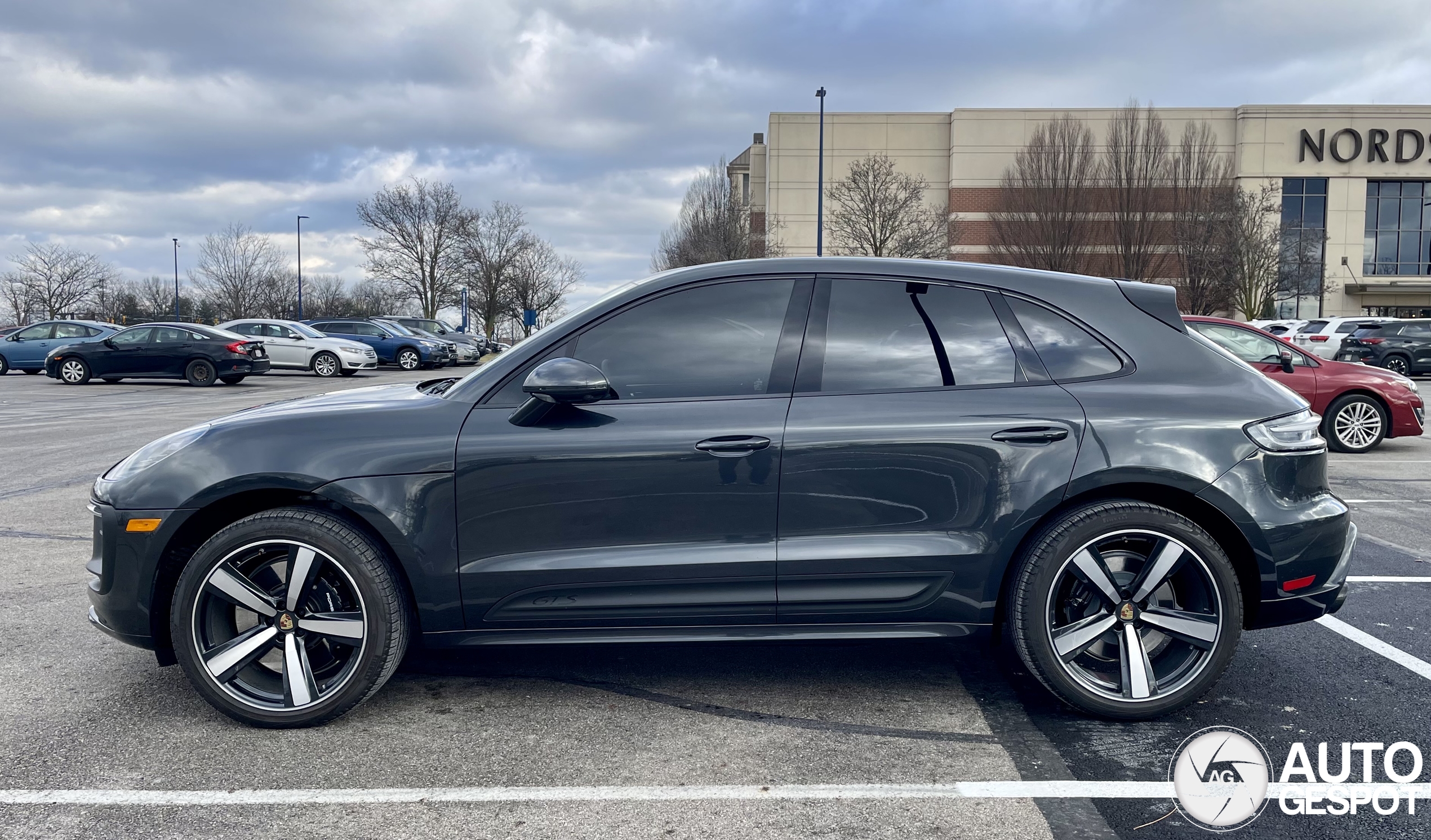 Porsche 95B Macan GTS MkIII