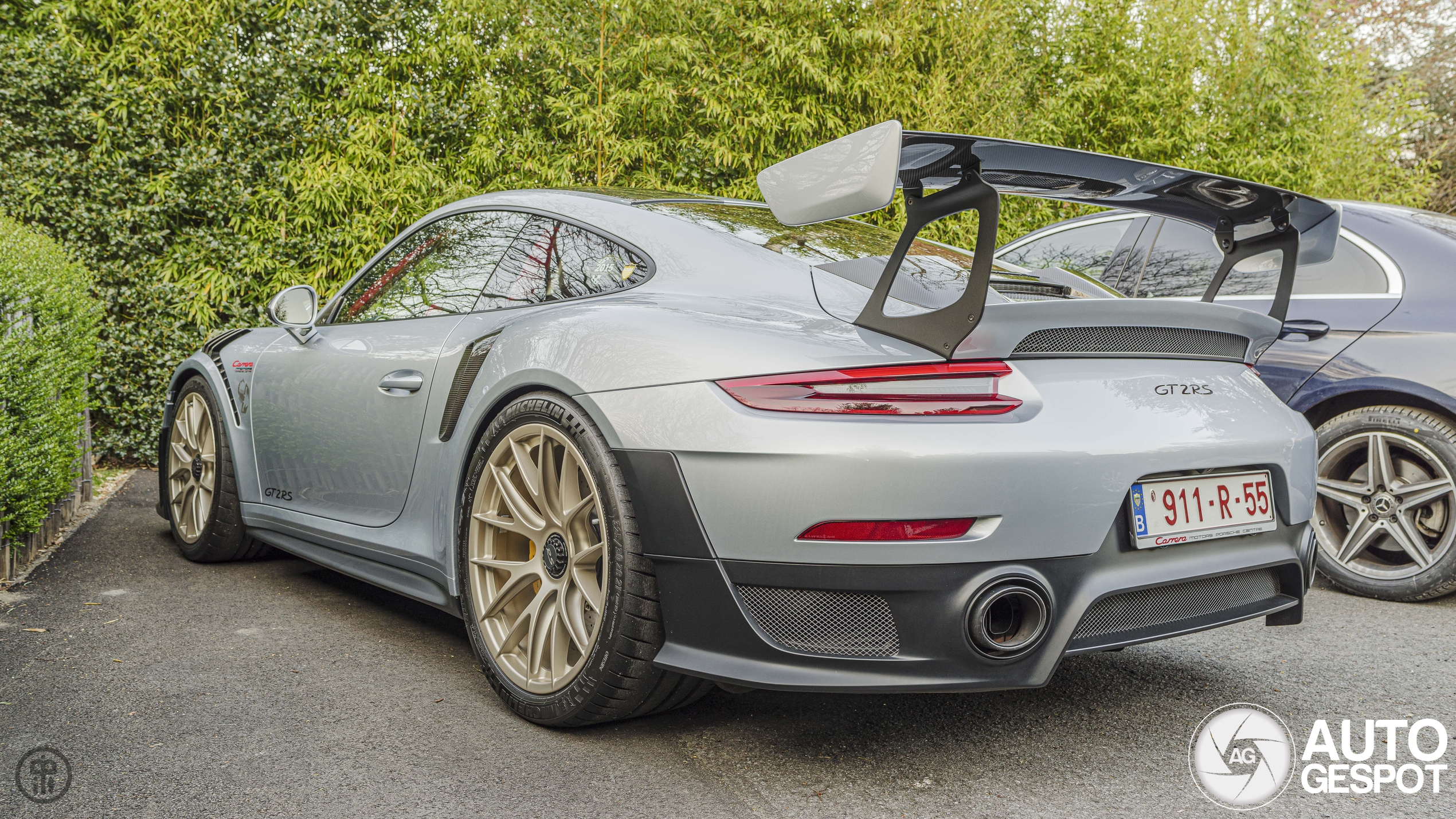 Porsche 991 GT2 RS Weissach Package