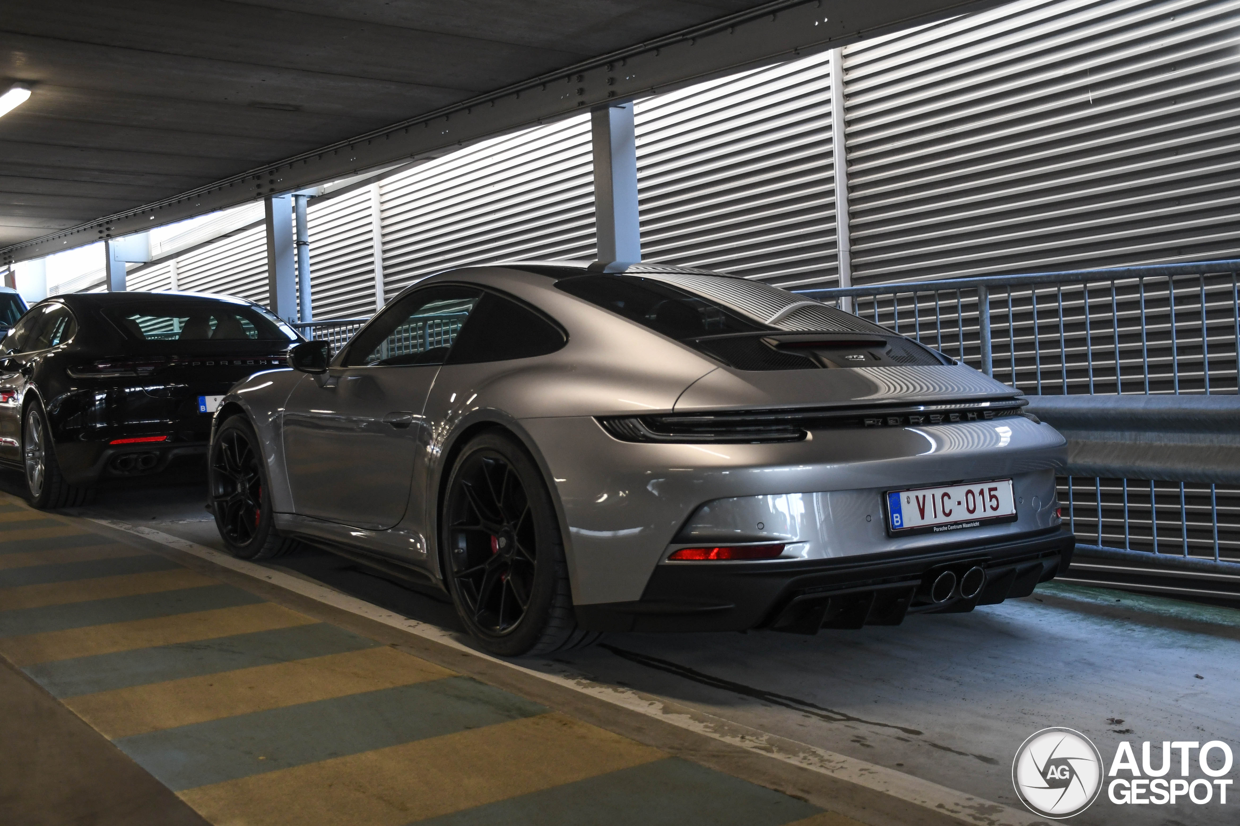 Porsche 992 GT3 Touring