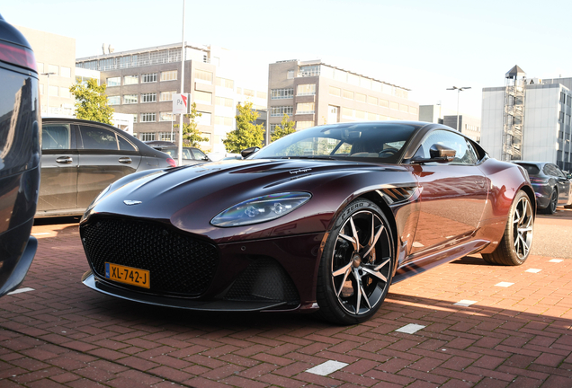 Aston Martin DBS Superleggera