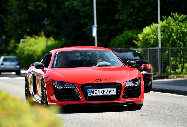 Audi R8 V10