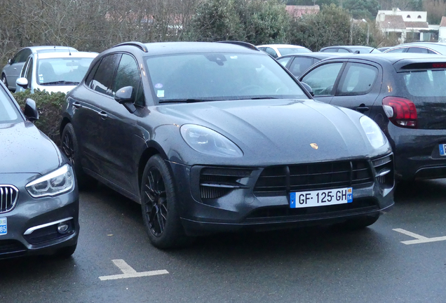 Porsche 95B Macan GTS MkII