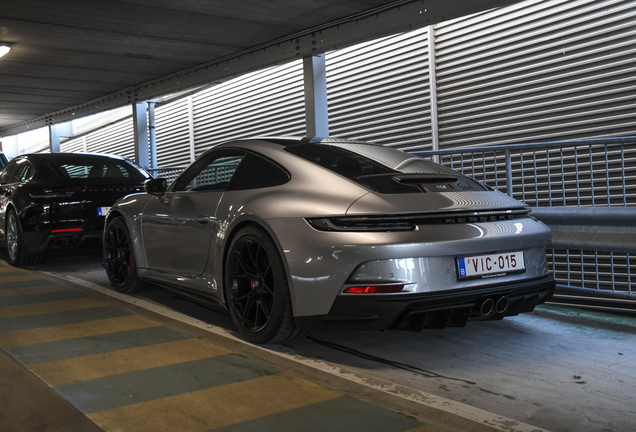 Porsche 992 GT3 Touring