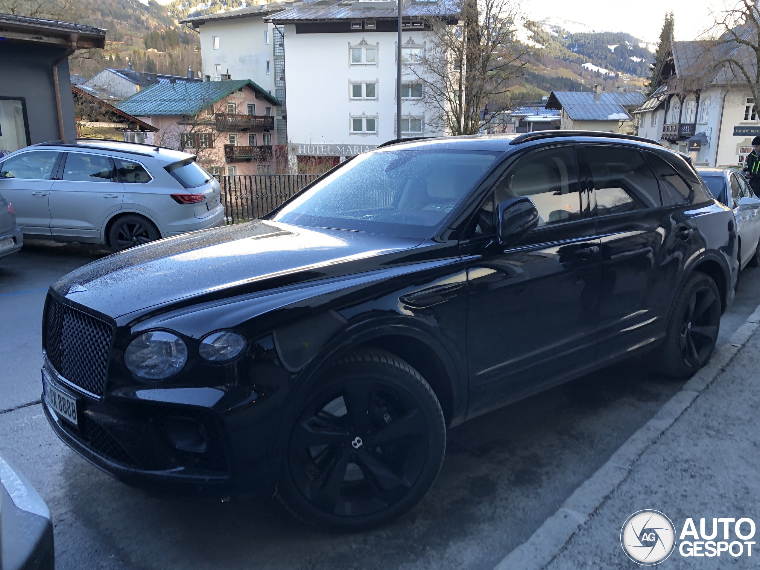 Bentley Bentayga Azure