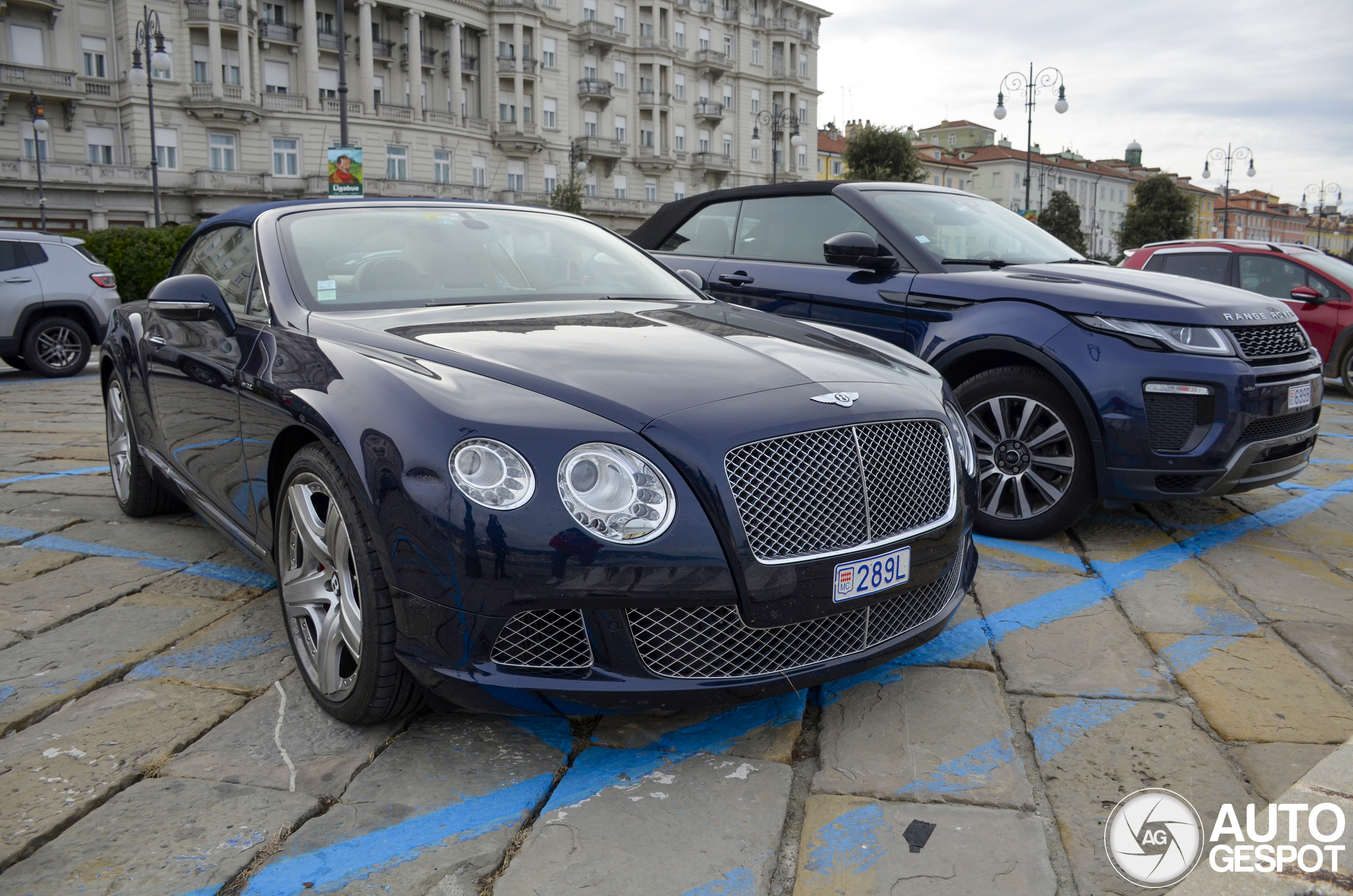 Bentley Continental GTC 2012