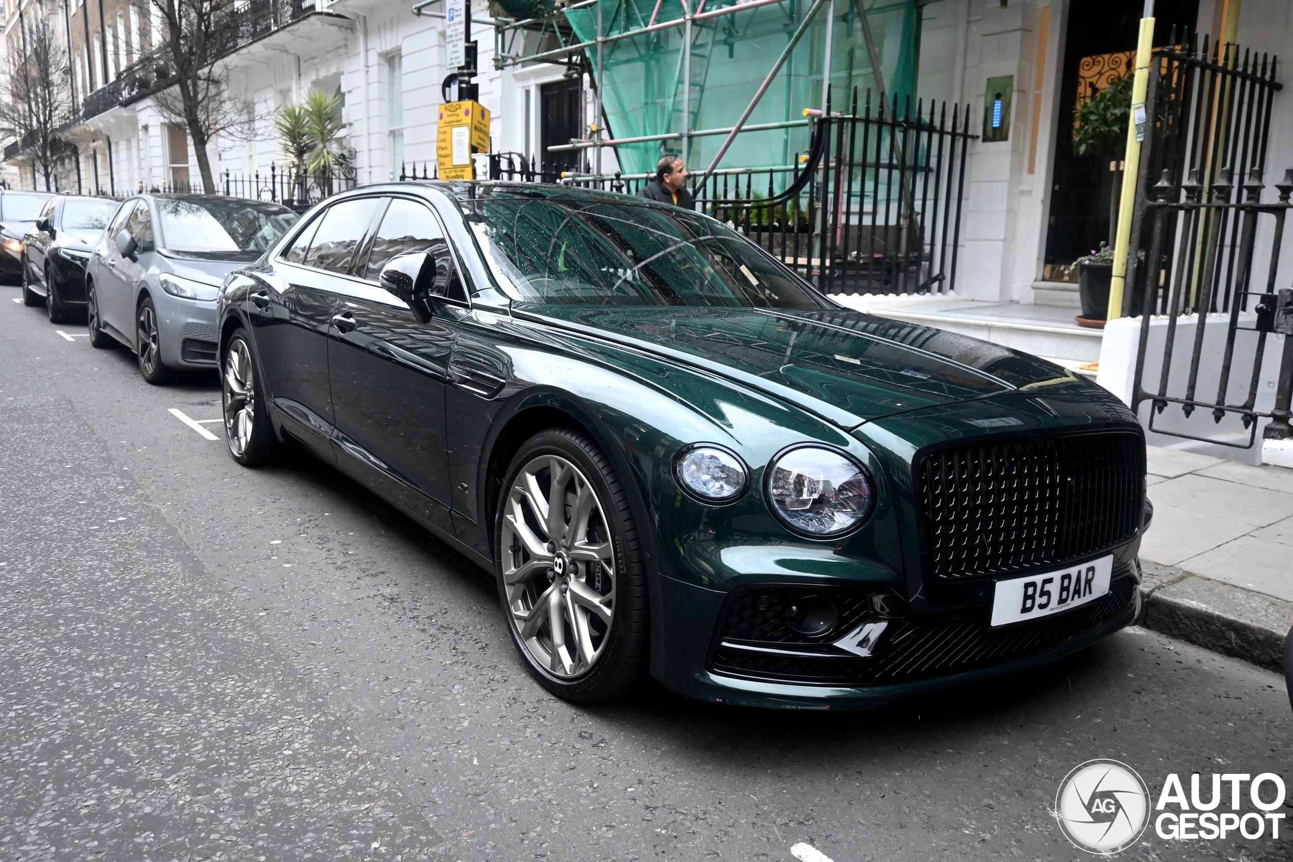 Bentley Flying Spur Hybrid S