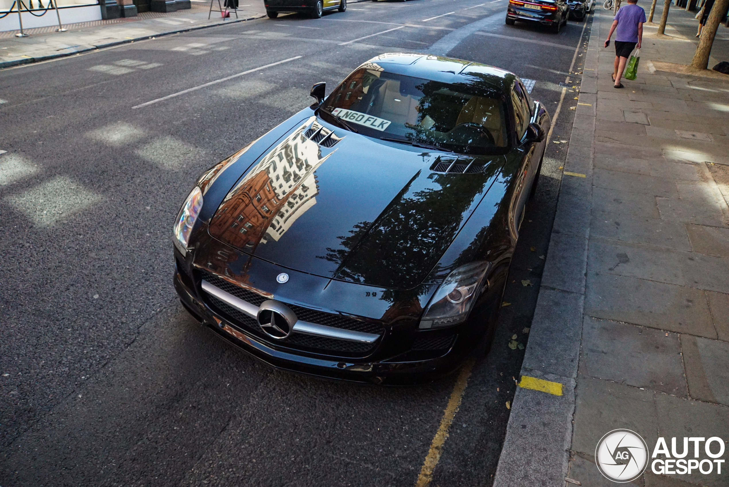 Mercedes-Benz SLS AMG