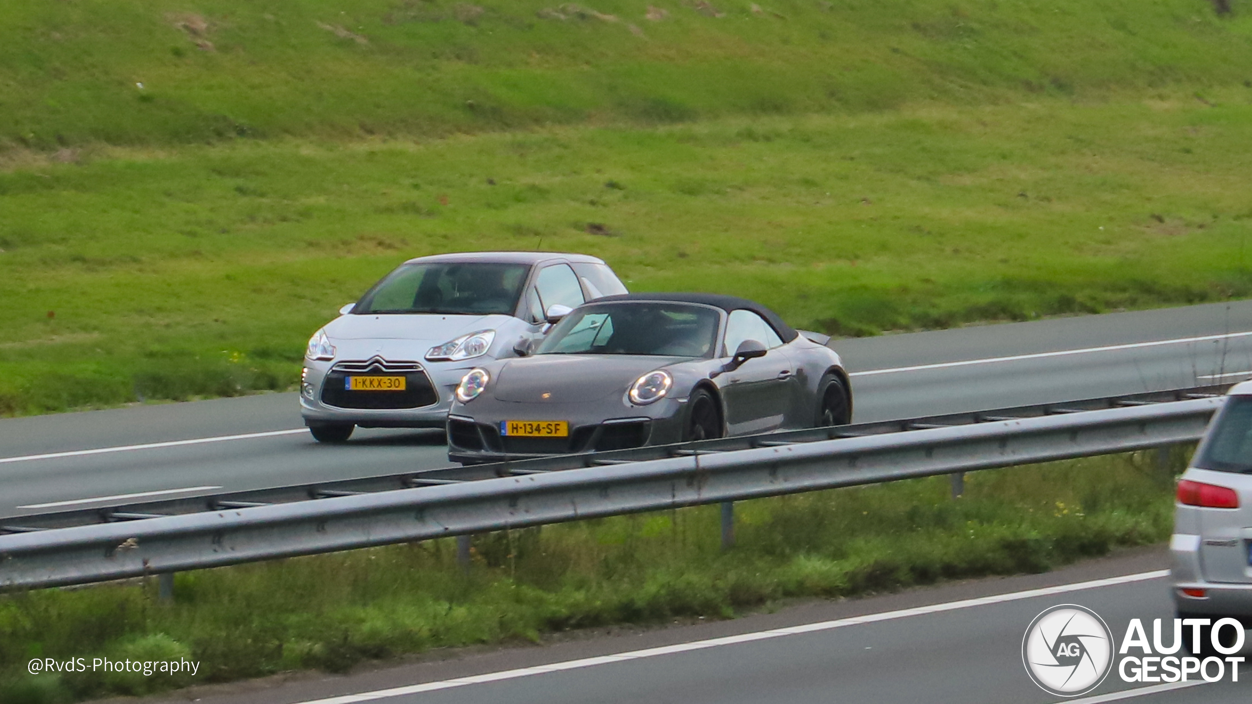 Porsche 991 Carrera 4 GTS Cabriolet MkII