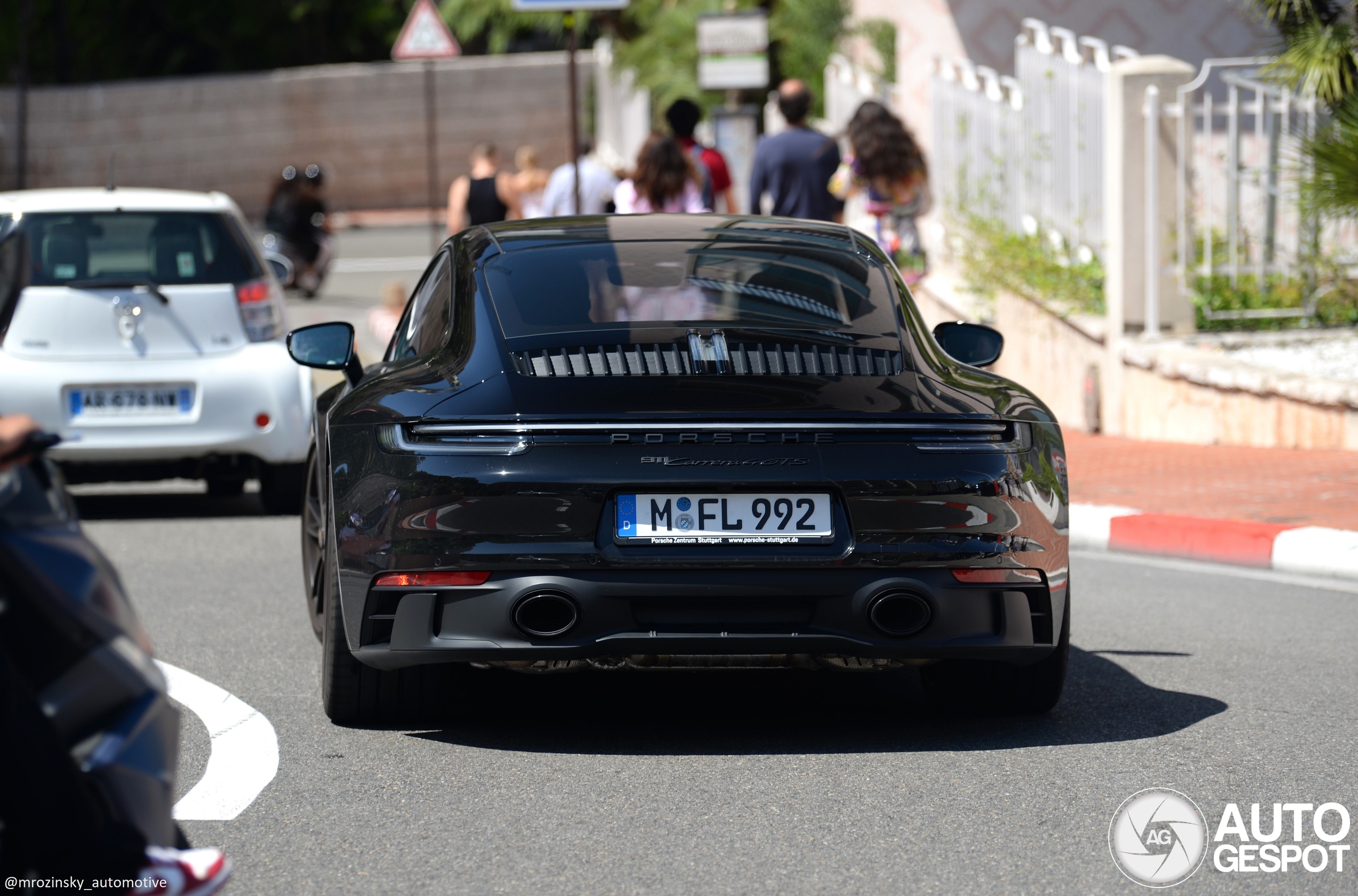 Porsche 992 Carrera 4 GTS