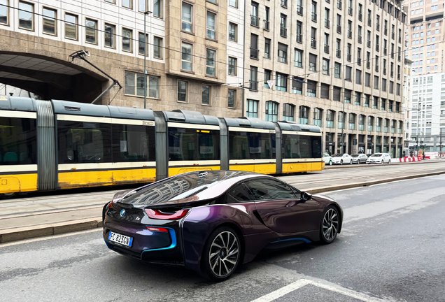 BMW i8