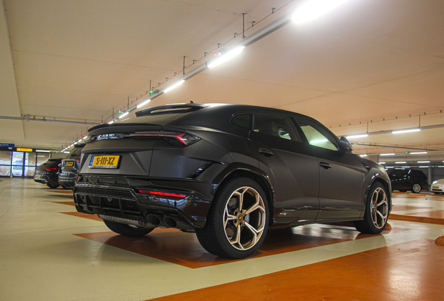 Lamborghini Urus S