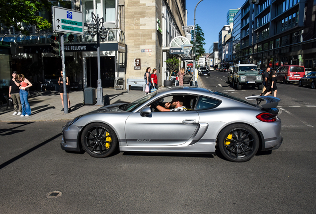 Porsche 981 Cayman GT4