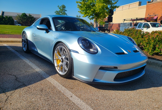 Porsche 992 GT3 Touring