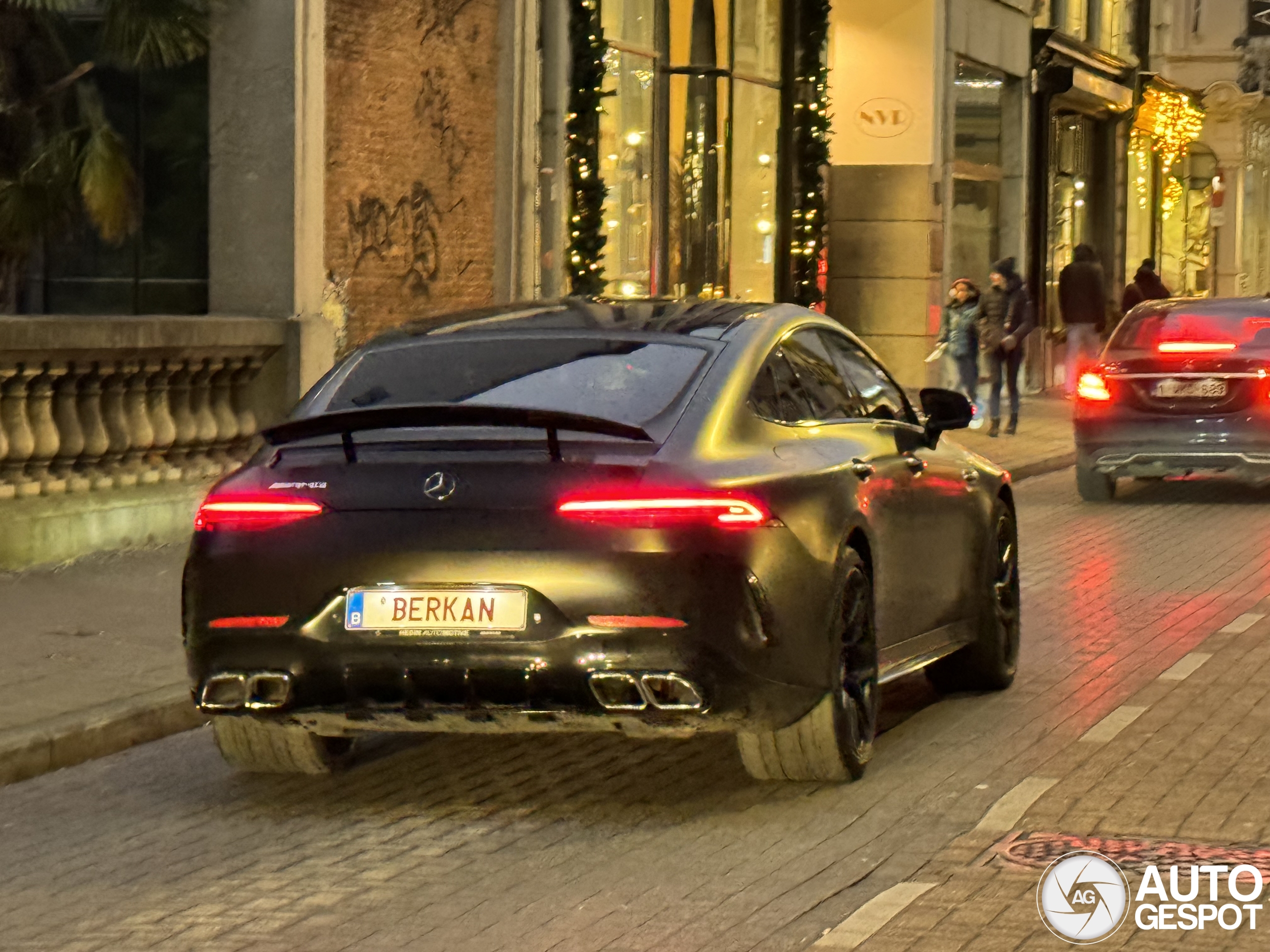 Mercedes-AMG GT 63 X290