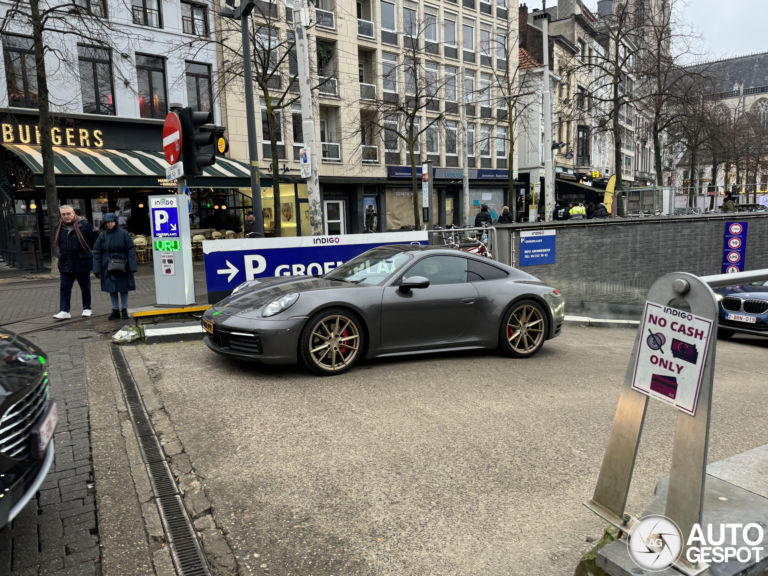 Porsche 992 Carrera S