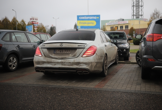 Mercedes-Benz S 63 AMG V222