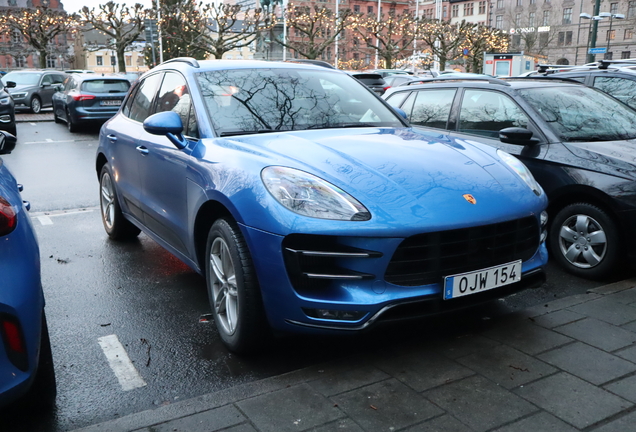 Porsche 95B Macan Turbo