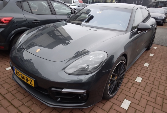 Porsche 971 Panamera Turbo S E-Hybrid Sport Turismo