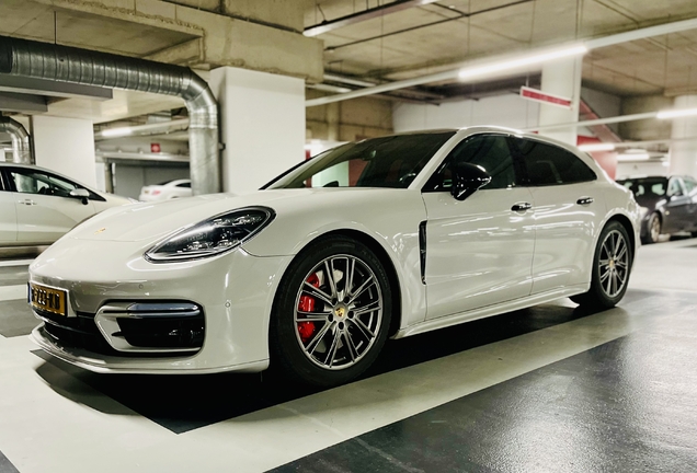 Porsche 971 Panamera Turbo Sport Turismo