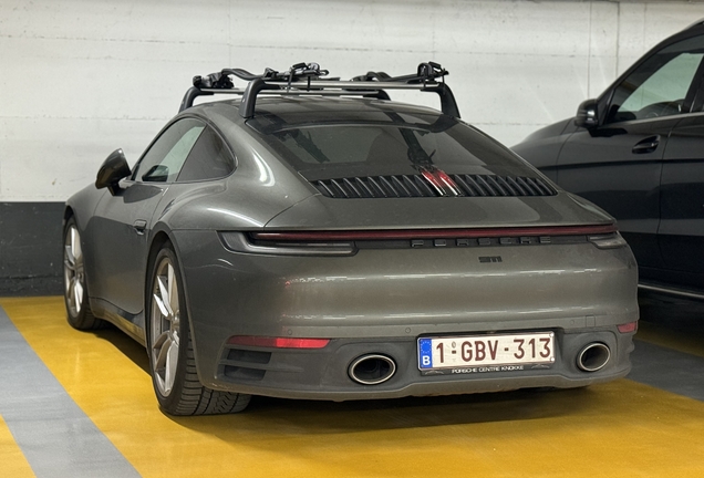 Porsche 992 Carrera 4S