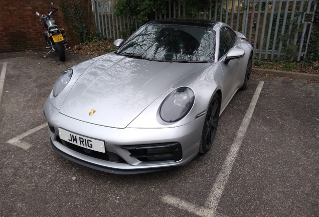 Porsche 992 Carrera GTS