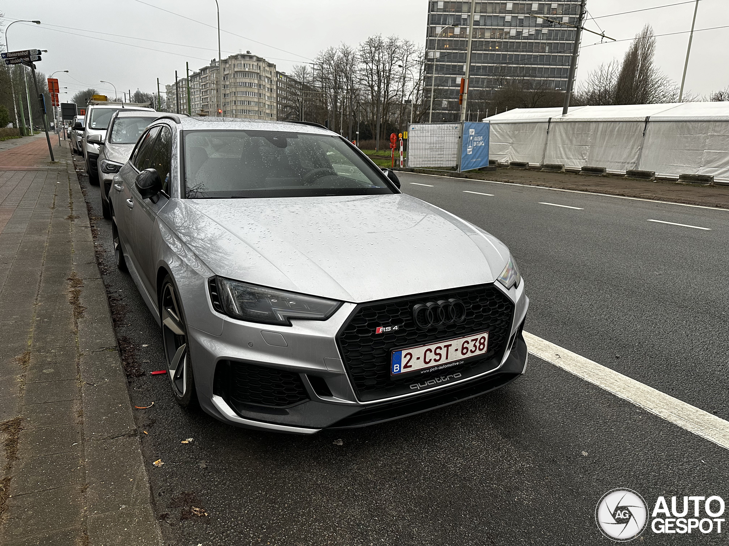 Audi RS4 Avant B9