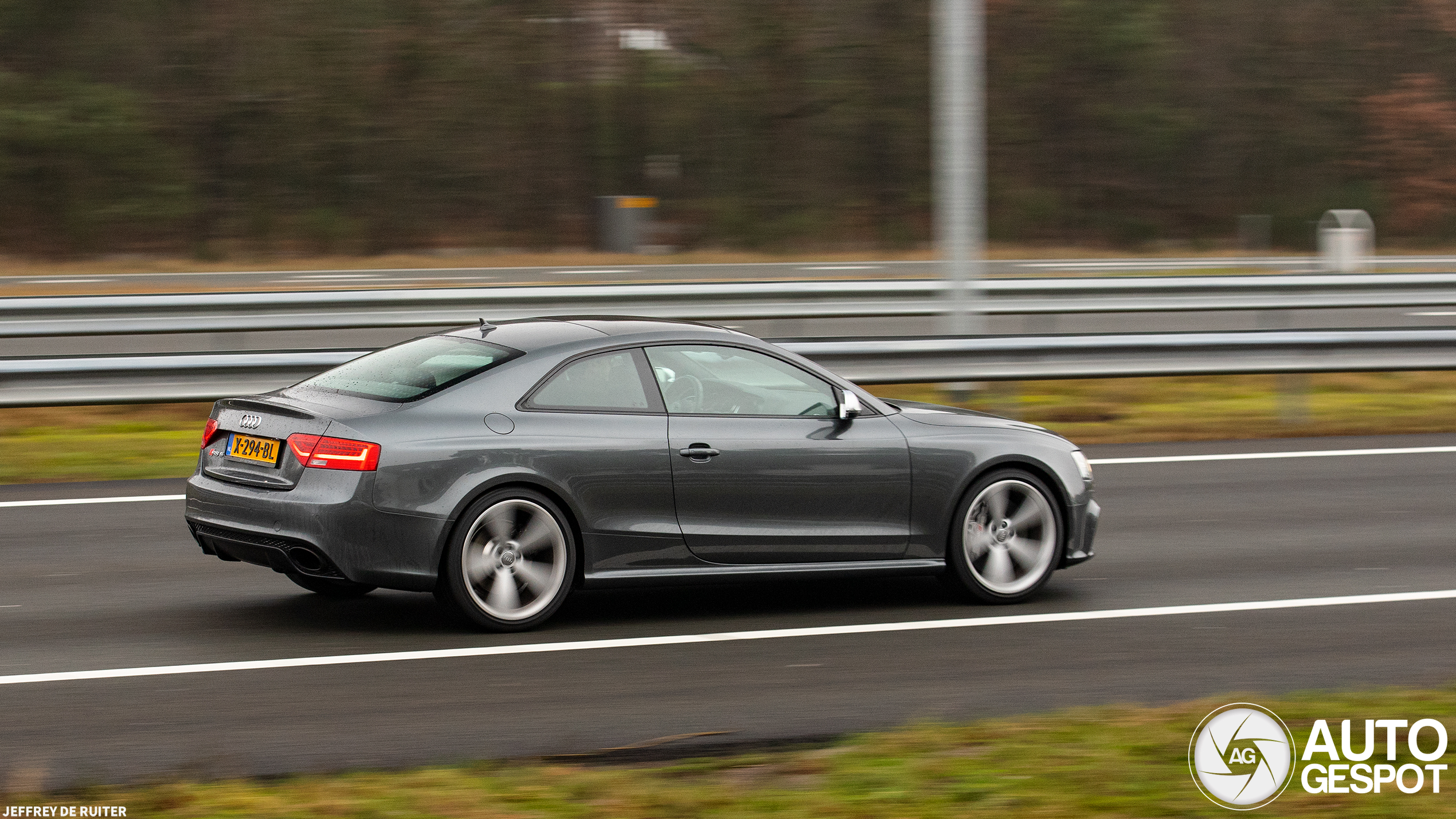 Audi RS5 B8 2012