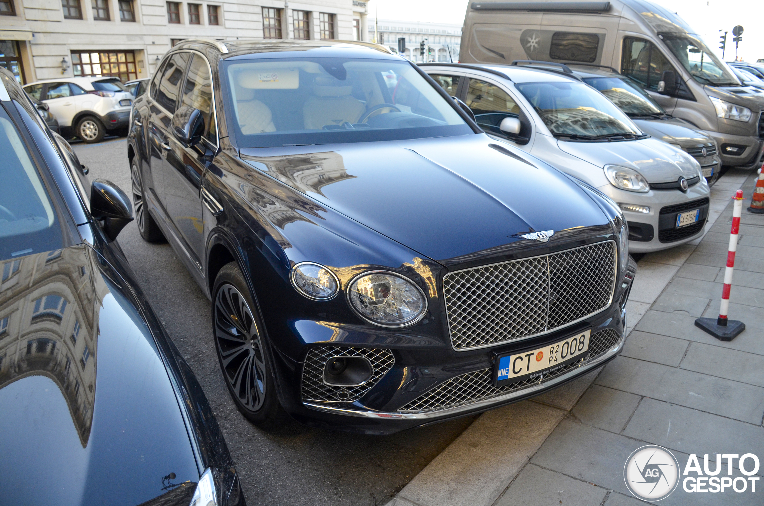 Bentley Bentayga Azure