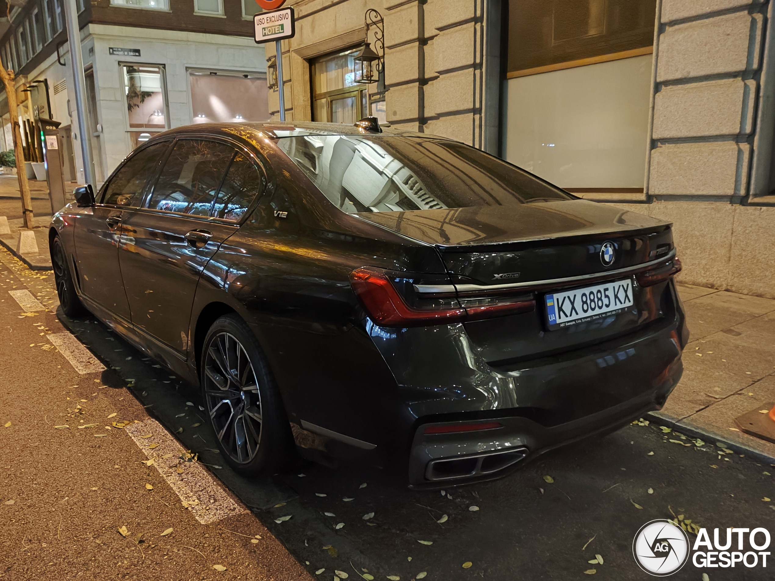 BMW M760Li xDrive 2019