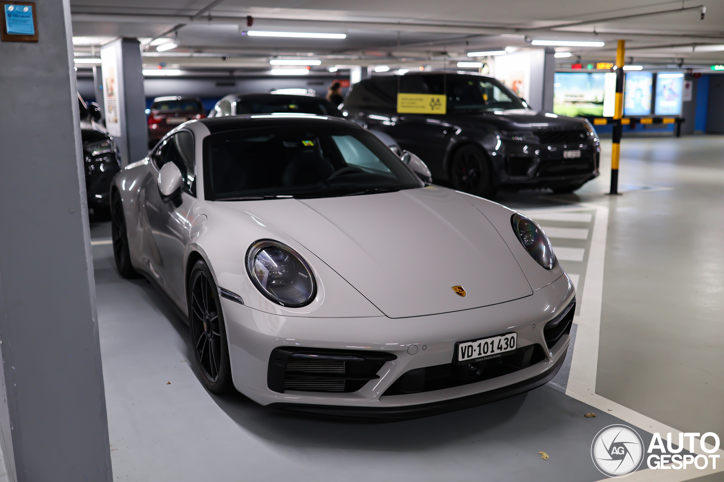 Porsche 992 Carrera GTS