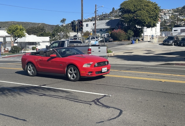 Ford Mustang GT Convertible 2013