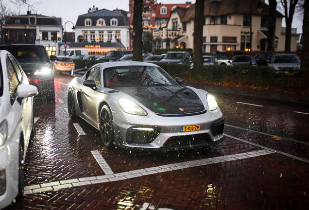 Porsche 718 Cayman GT4 RS Weissach Package