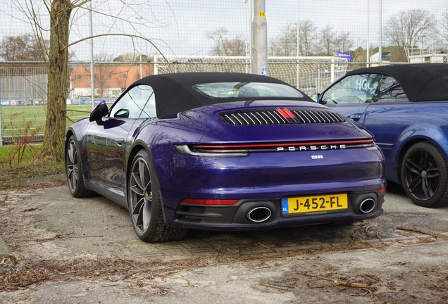 Porsche 992 Carrera 4S Cabriolet