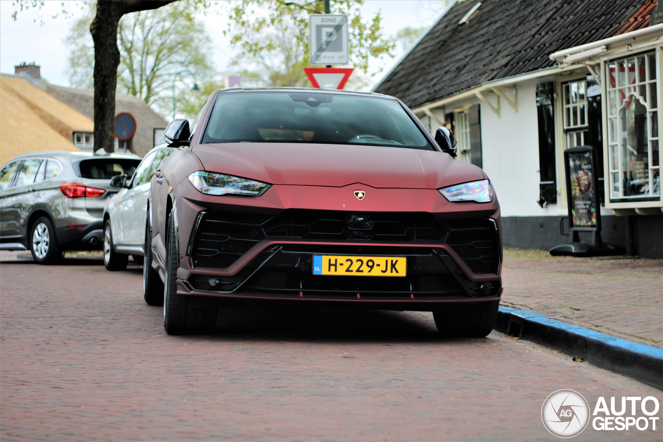 Lamborghini Urus 1016 Industries