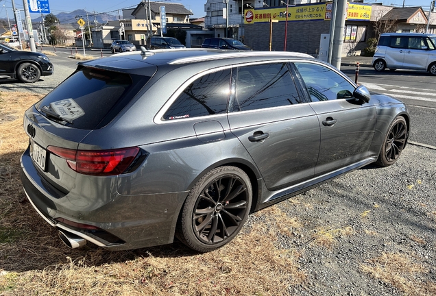 Audi RS4 Avant B9