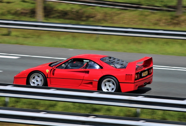 Ferrari F40