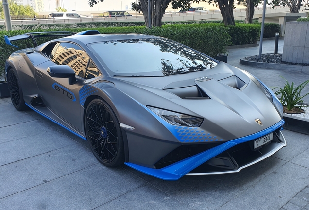 Lamborghini Huracán LP640-2 STO