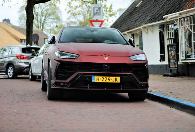 Lamborghini Urus 1016 Industries