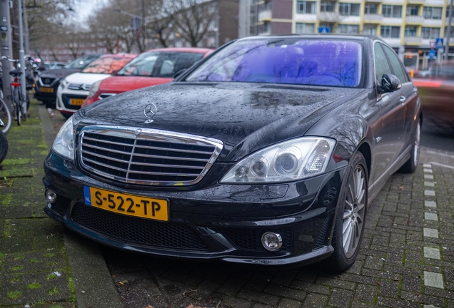 Mercedes-Benz S 63 AMG W221