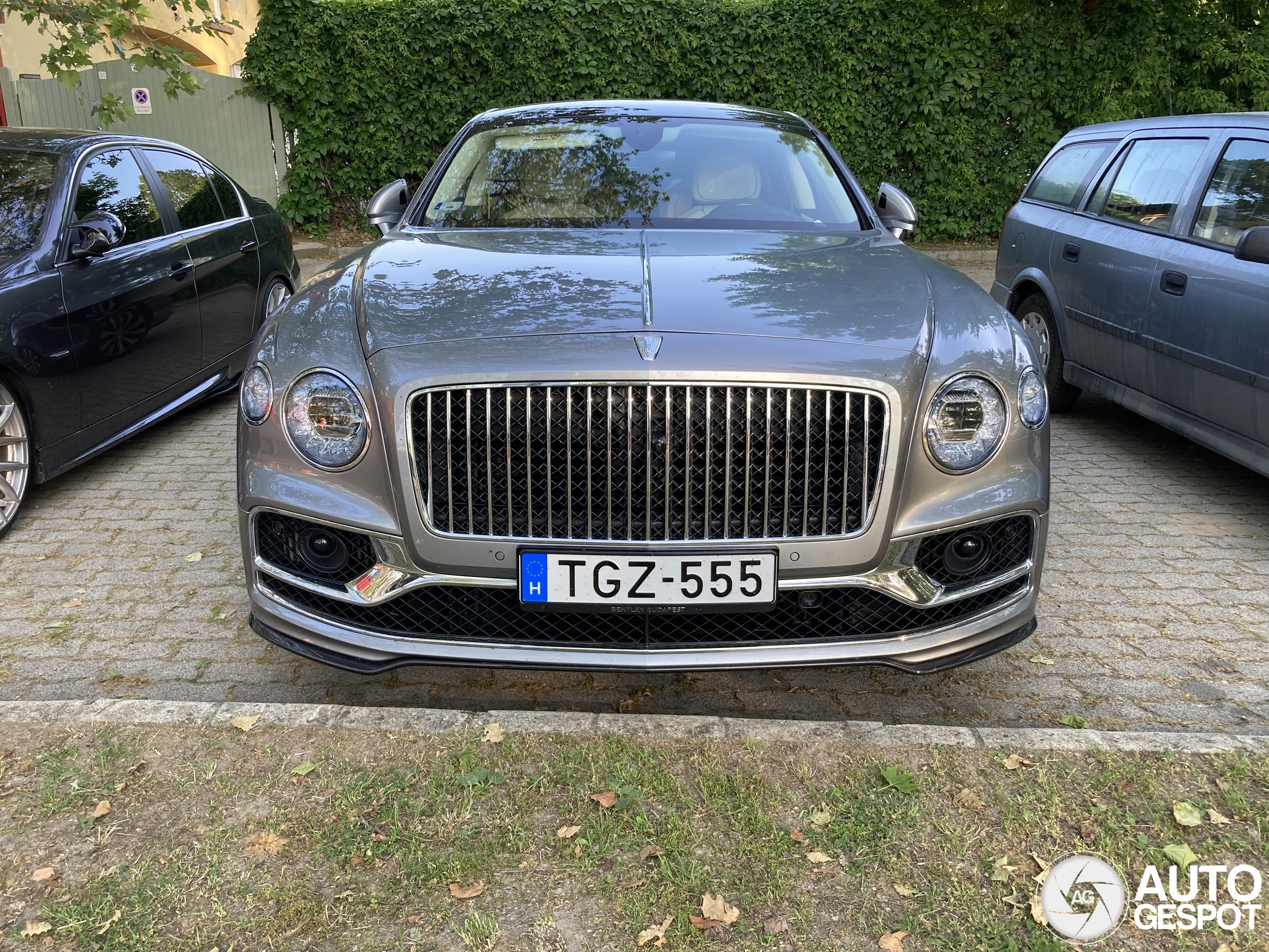 Bentley Flying Spur V8 2021