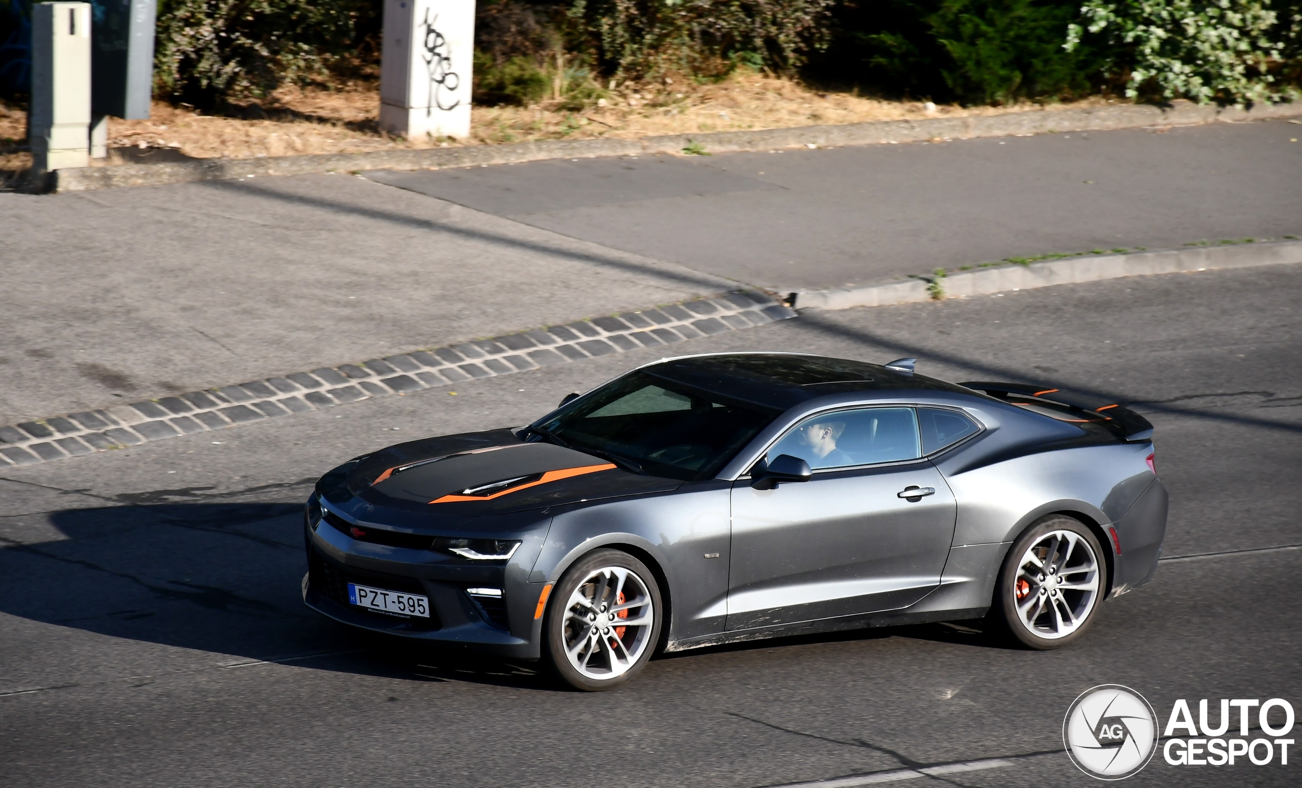 Chevrolet Camaro SS 2016 50th Anniversary