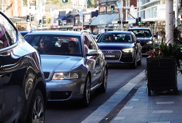 Audi RS4 Avant B5