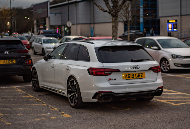 Audi RS4 Avant B9