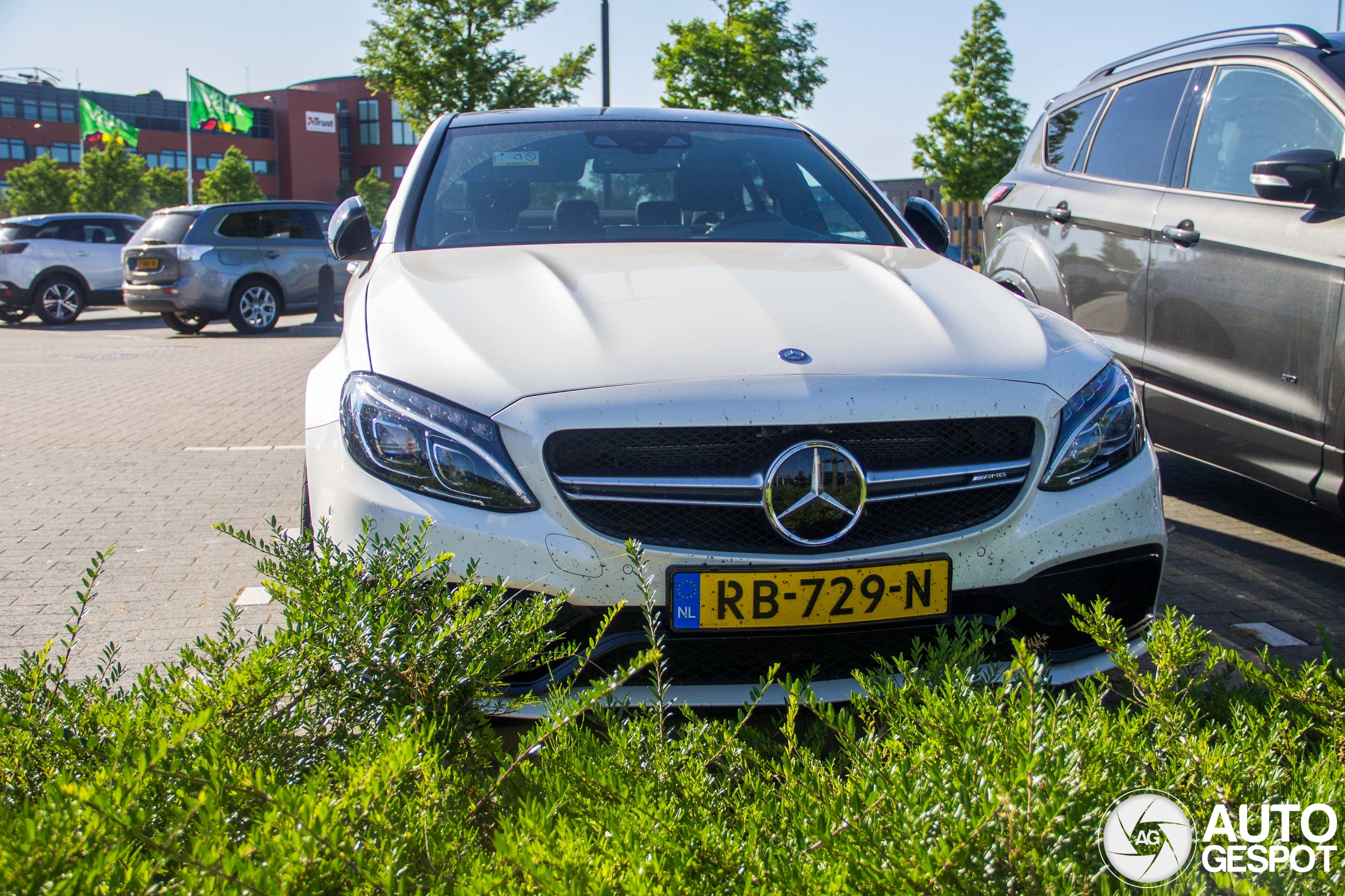 Mercedes-AMG C 63 S W205