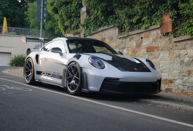 Porsche 992 GT3 RS Weissach Package