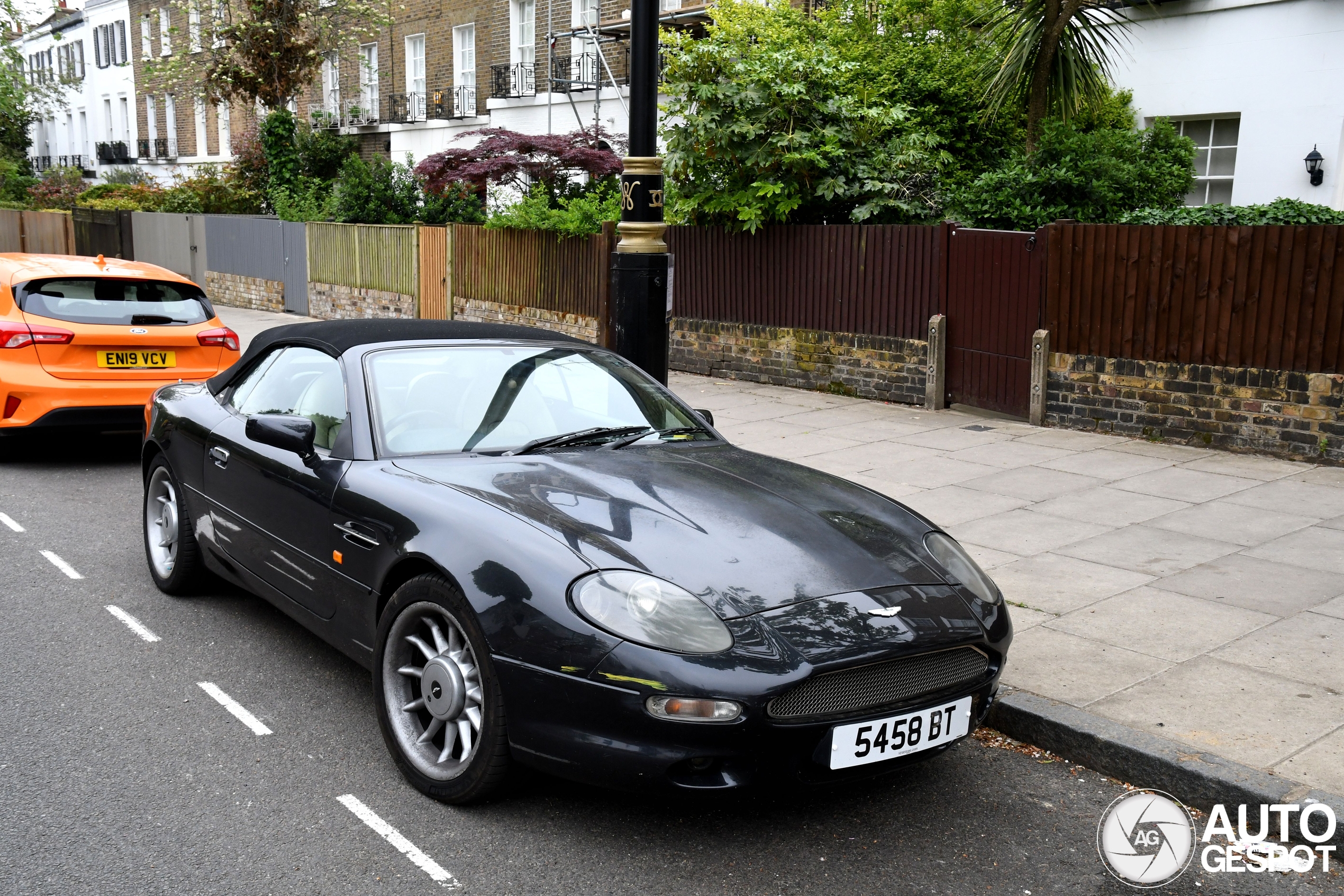 Aston Martin DB7 Volante