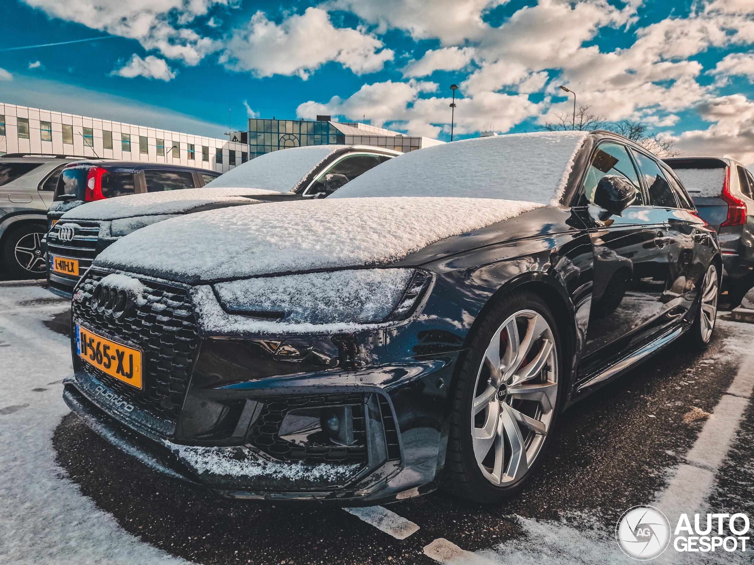 Audi RS4 Avant B9